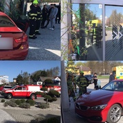Muž pod vlivem drog nejprve napadl recepční a poté záměrně najel autem do dveří kasina