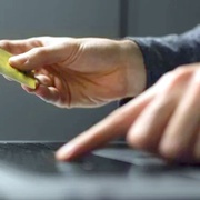 Dvaapadesátiletý muž se nechal nachytat na známý podvod a přišel o milion korun