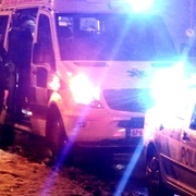 Z mostu na Klatovské třídě chtěl skočit přímo před jedoucí vlak