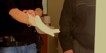 Policisté objasnili devět krádeží a mladý zloděj skončil ve vazbě