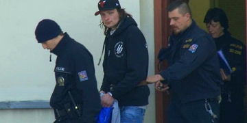 Za dvě basy do basy - "náš" pachatel je již ve vazbě