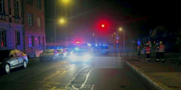 Sedmnáctiletá dívka podlehla následkům střetu s autem