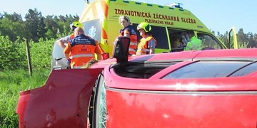 Se dvěma promile se neudržela na silnici