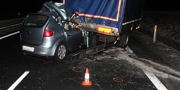 Vážná dopravní nehoda - těžce zraněného řidiče do Plzně transportovali vrtulníkem