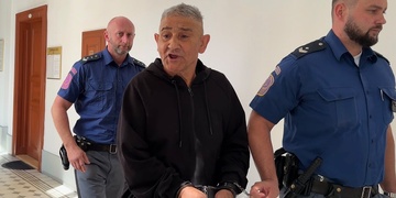 Gejza Horváth, který před mateřskou školkou na ženu chrstl kyselinu, stanul dnes před soudem