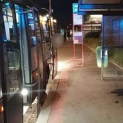 Pár narkomanů napadl řidiče autobusu MHD