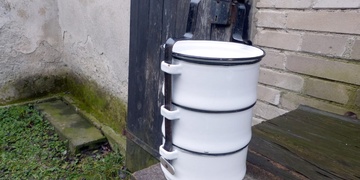 Dvacetiletý recidivista odcizil seniorům peníze na obědy