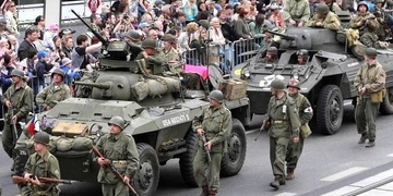 Policisté varují: „Bude rozsáhlé bezpečnostní opatření – pozor na zbraně, pozor v dopravě!“