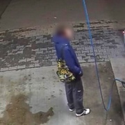V myčce aut způsobil škodu téměř 170 tisíc