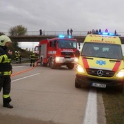 Tři nehody po sobě na dálnici D5
