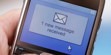 Žena posílala SMS se zprávami o sebevraždě