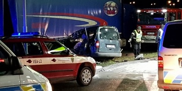 Dva mrtví na dálnici D5