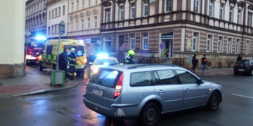 Řidič se za jízdy zhroutil