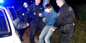 Opilci včera zaměstnali policisty i strážníky