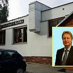 Muž, útočící na poslance Valentu, měl plynovku