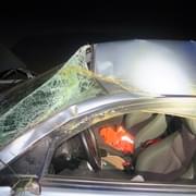 Osmnáctiletá řidička převrátila auto přes střechu