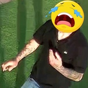 "Prosím, prosím, nezlobte se, já to kolo vrátím!"