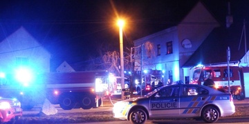 Další požár domu od kamen