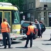 Střet tramvaje s osobním vozidlem