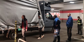 Dopravní nehoda v podzemních garážích Tesco