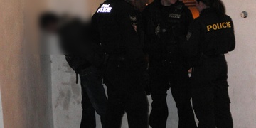 Nechtěl jsem ji pobodat, jen si ostříhat nehty