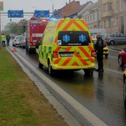 Dvě nehody a dvě děti skončily v nemocnici