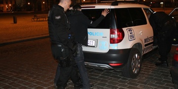 Jeden bez řidičáku, druhý těžce opilý