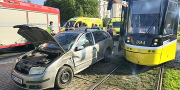 Řidič vjel přímo před tramvaj