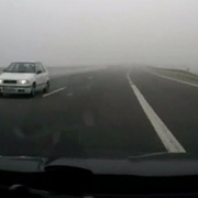 Felicie se staršími lidmi jela na dálnici D5 v protisměru