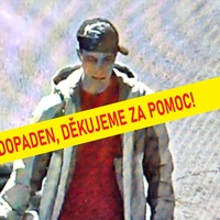 Policisté právě zadrželi mladíka podezřelého z dnešního napadení a zranění seniora