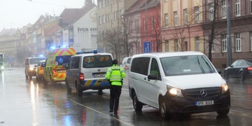 Ženu na Klatovské srazilo auto