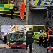 Kvůli bezohlednému řidič byly zraněny dvě více než osmdesátileté stařenky