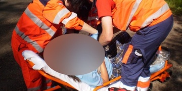 Kvůli jízdnímu kolu dvakrát seřezal ženu tak, že skončila v nemocnici