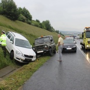 Šílená seniorka jela na dálnici v protisměru a způsobila hromadnou nehodu