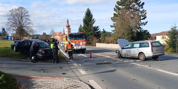 Čelní střet vozů