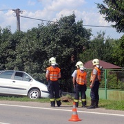 Čelní střet  a auto v mostku