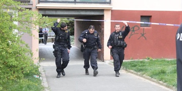 Na Skvrňanech byl nalezen podezřelý předmět připomínající bombu!