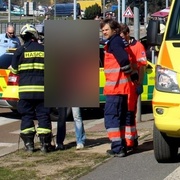 Ženu a holčičku srazili na přechodech pro chodce