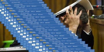 Grafomanka zahltila úřady doslova tsunami nesmyslných zpráv