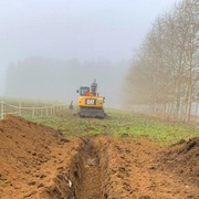 Porušení vysokotlakého plynového vedení a následný rozsáhlý únik plynu
