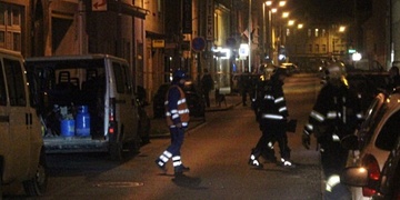 Hasiči a policie uzavřeli Kollárovu ulici. Hrozil zde výbuch dodávky!