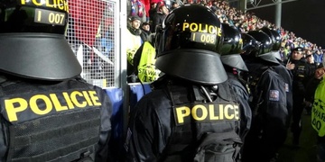 Pozor v neděli v Plzni, policisté se připravují na další rizikový zápas