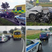 Čelní střet dvou aut i havárie motocyklu