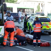 Trolejbus v Plzni na Anglickém nábřeží srazil ženu