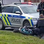 Zfetovanému jezdci na ukradené motorce postavili policisté do cesty zátaras