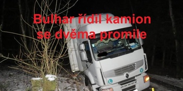 Bulhar se dvěma promile havaroval s kamionem
