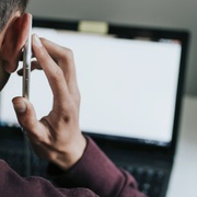 Na Plzeňsku řádí fiktivní ruští bankéři