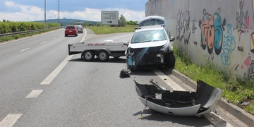 Dopravní nehoda na magistrále, záchranáři z místa transportovali jednoho zraněného
