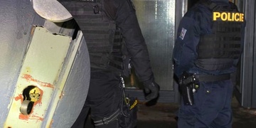 Zloděje chytili přímo v baru Pionýr