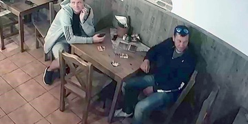 Z baru v Plzni odcizili 36 tisíc korun